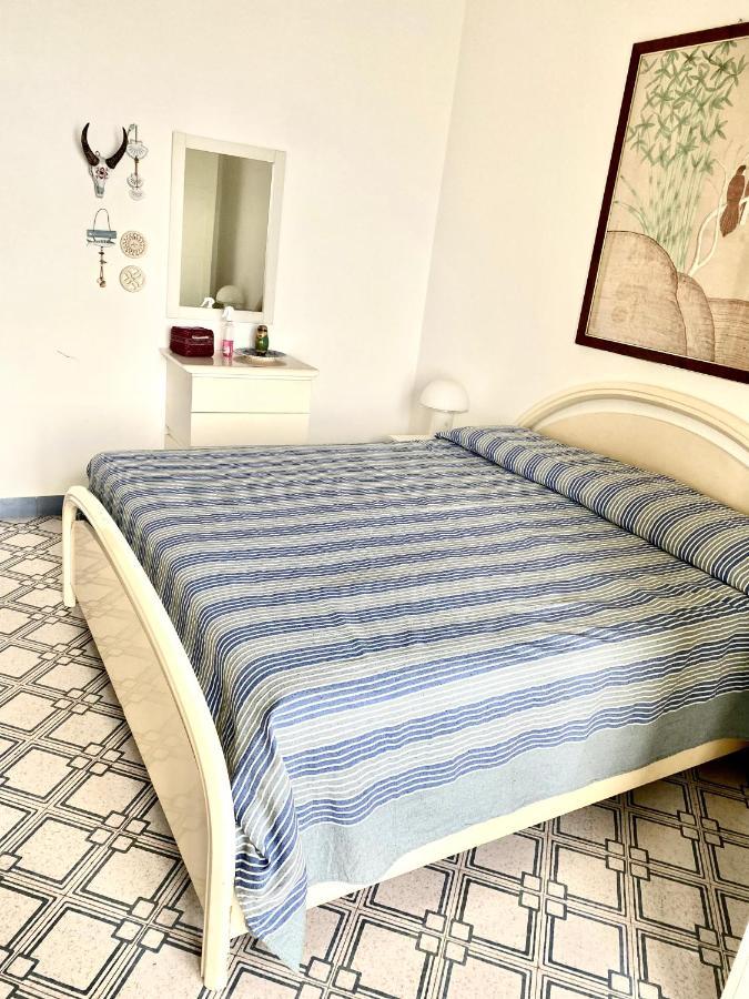 Ischia - Panoramic Apartment On The Sea Lacco Ameno  المظهر الخارجي الصورة