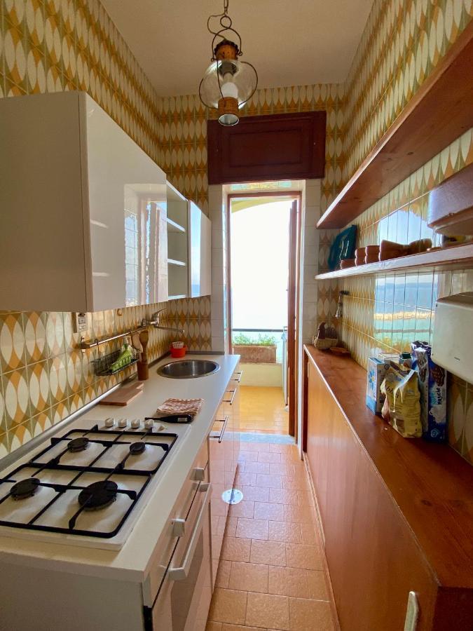 Ischia - Panoramic Apartment On The Sea Lacco Ameno  المظهر الخارجي الصورة