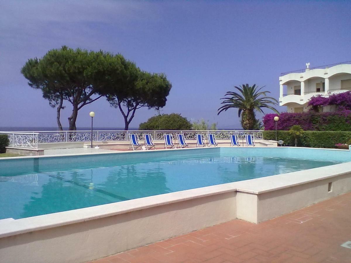 Ischia - Panoramic Apartment On The Sea Lacco Ameno  المظهر الخارجي الصورة