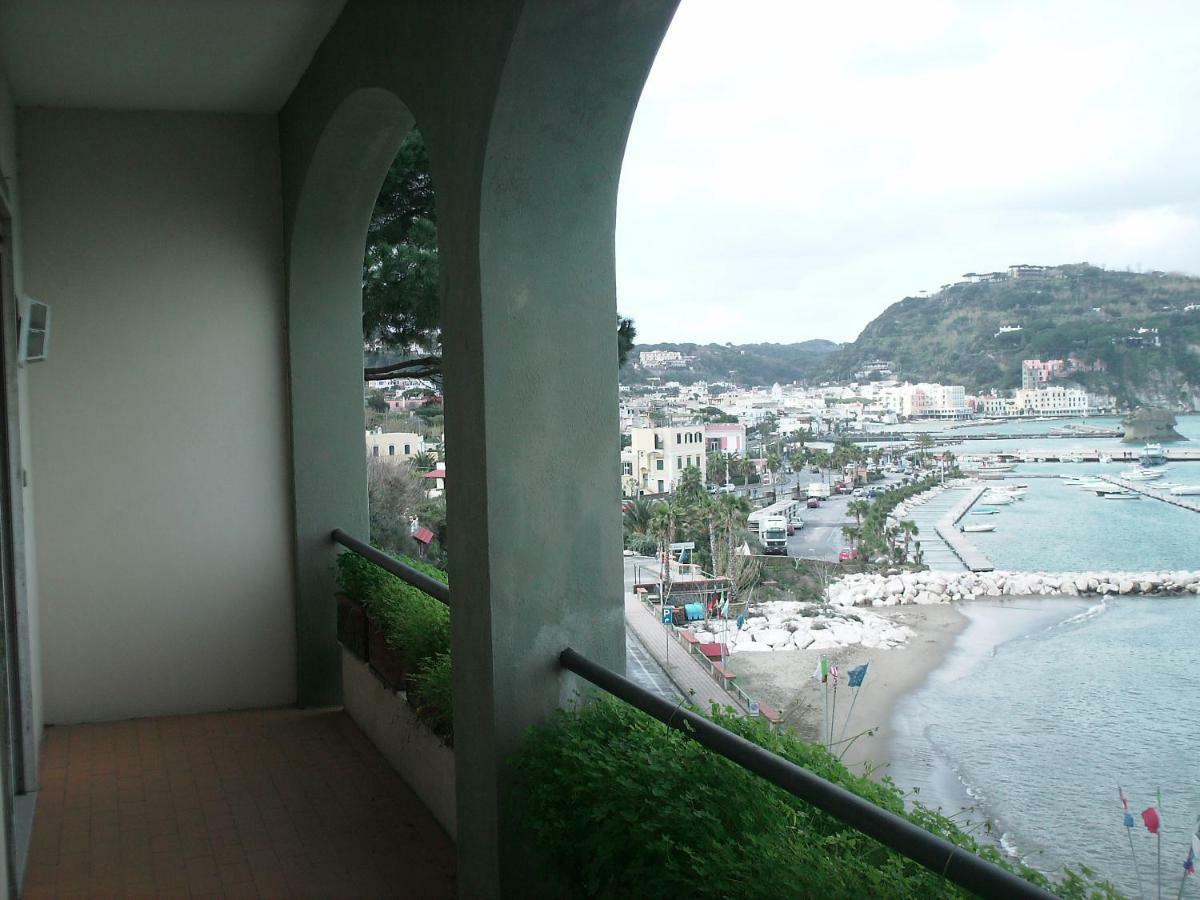 Ischia - Panoramic Apartment On The Sea Lacco Ameno  المظهر الخارجي الصورة